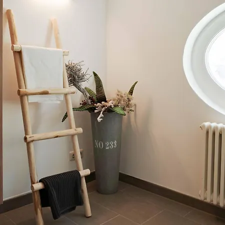 Seeblick-dachgeschoss In Historischer Zentral 4 Pax Lägenhet *