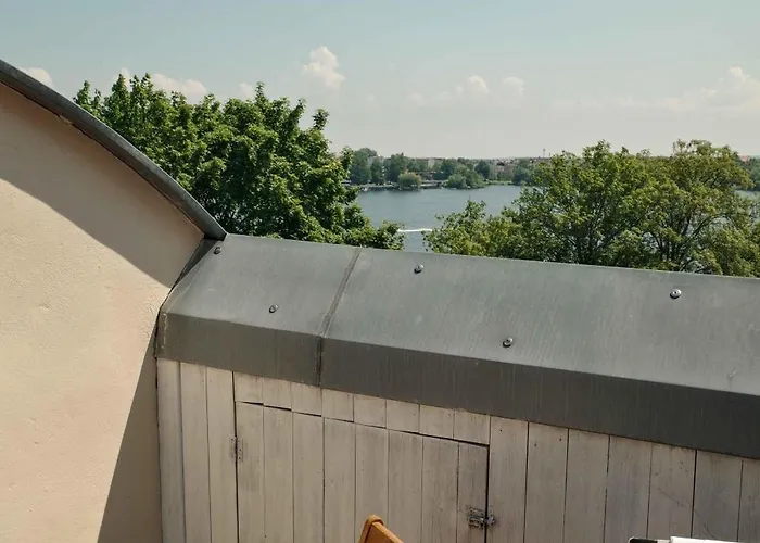 Seeblick-dachgeschoss In Historischer Zentral 4 Pax Apartman Schwerin