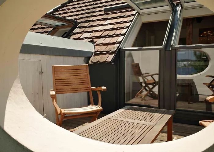 Seeblick-dachgeschoss In Historischer Zentral 4 Pax * Schwerin