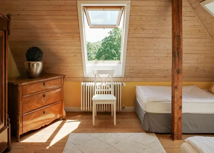 Seeblick-dachgeschoss In Historischer Zentral 4 Pax * Schwerin (Mecklenburg-Vorpommern)