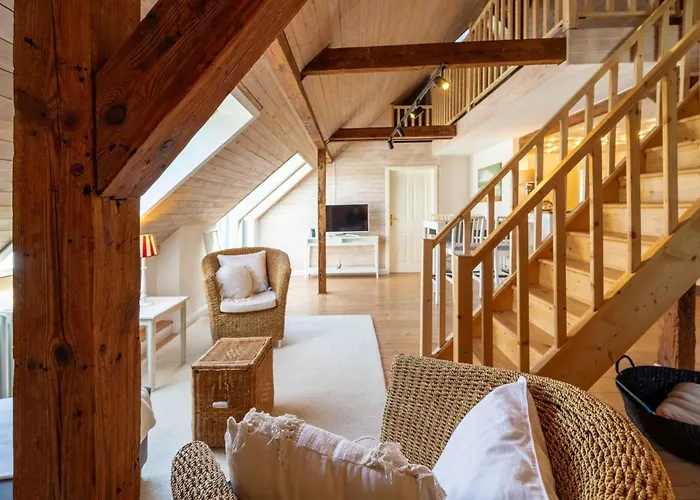 Seeblick-dachgeschoss In Historischer Zentral 4 Pax Apartman Schwerin